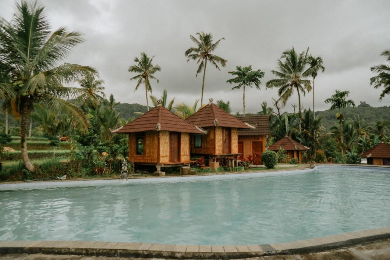 Puri Sunny Camp Villa Munduk Eksteriør bilde