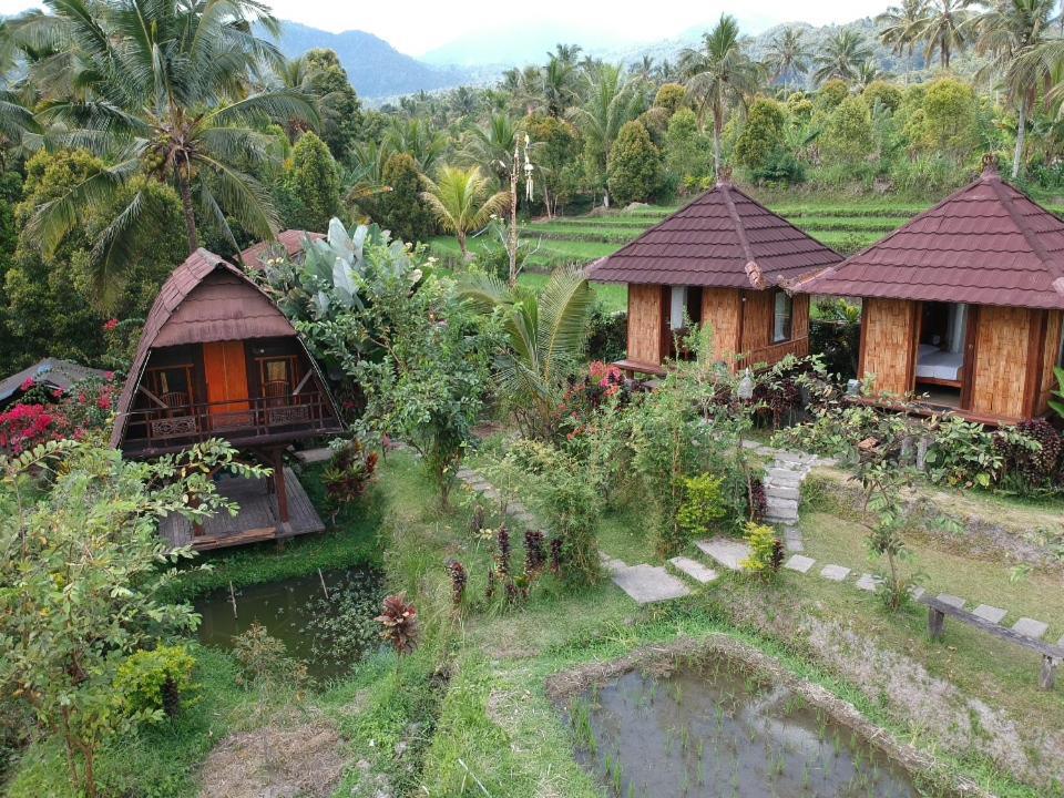 Puri Sunny Camp Villa Munduk Eksteriør bilde